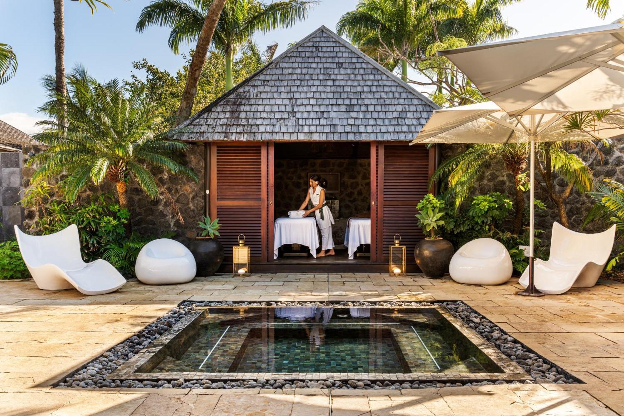 パーム ホテル&スパ Petite Île エクステリア 写真