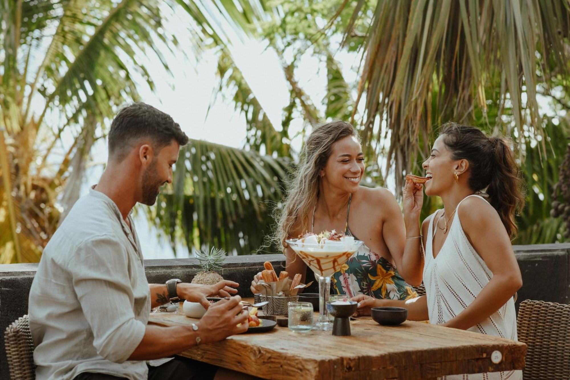 パーム ホテル&スパ Petite Île エクステリア 写真